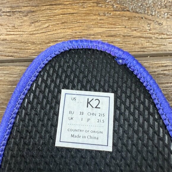 Rothys Kids Sz 2  flame sneakers white machine washable Style 007-107 Slip-On - Picture 8 of 8